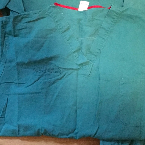 Surgical Scrubs St. John’s Riverside 1980’s - Picture 2 of 4